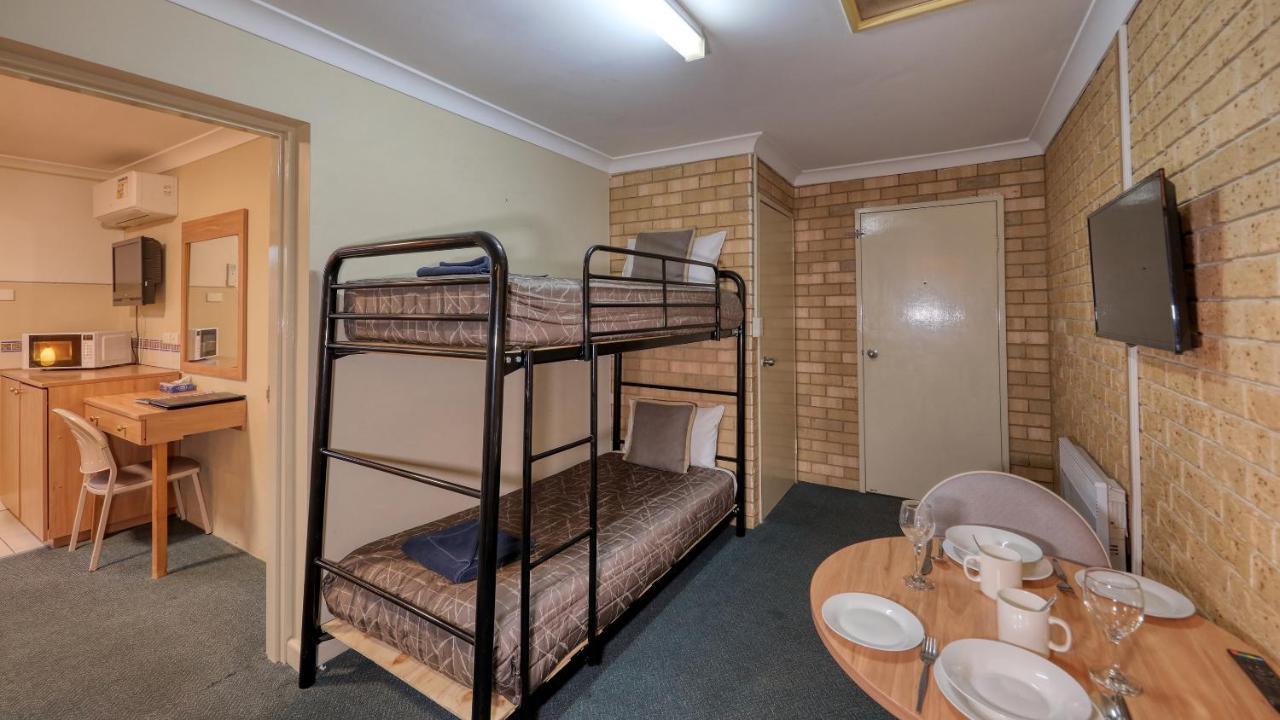 Forest Lodge Motor Inn & Restaurant Dubbo Eksteriør billede