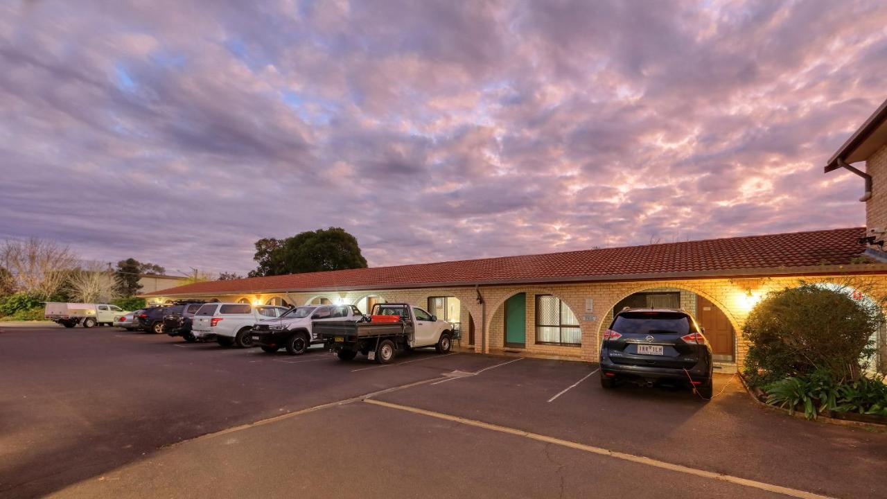 Forest Lodge Motor Inn & Restaurant Dubbo Eksteriør billede